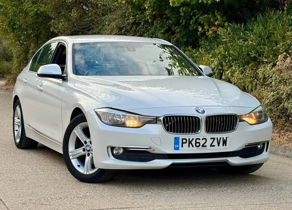 2012 BMW 3 Series 320d Luxury 4dr